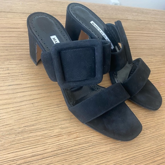 MANOLO BLAHNIK Titubanew 50 buckled suede sandals - Picture 10 of 11